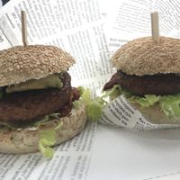 Tempeh burger at iVegan in Rome