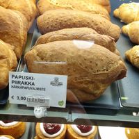 vegan vegetable pie at Nurmi & Sulonen in Turku