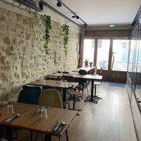 Restaurant at Naya Studio in Paris