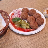 Menu de falafel at King Falafel in Oslo