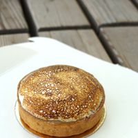 Tarte au citron meringuée at Chat'Pristi des Pâtisseries in Caen
