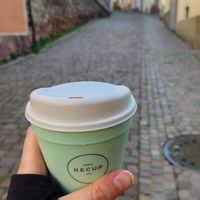 Espresso Macchiato im Recup (Gasse direkt vorm Café) at Kaffeesack in Baden Baden