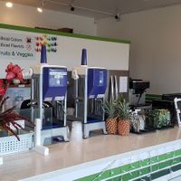 Nothing artificial. Most drinks are vegan (just not whipped cream or shaved ice with condensed milk) at Matcha-Ya in Kapaa