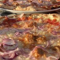 Pizza mit Violife „Käse"  at Very Italian Pizza in Leiden