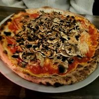 Mushroom at Very Italian Pizza in Leiden