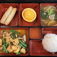 Lunch for less than $10  at Thai Elephant Walk - Maybe closed in Gettysburg