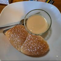 Buchteln mit vanillesauce at Oink Oink in Krems An Der Donau