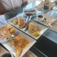 Chickpea, basil, tomato&onion “omelette” at Manumaga in Mojacar