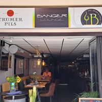 The inconspicuous entrance at Naked Flowers in Mondsee