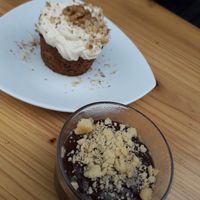 Carrot cake and chocolate pudding at La Bouche du Trois Pièces  in Rouen