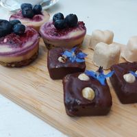 Zoetigheden at Theetuin Het Kaslokaal in Oostkapelle