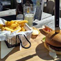 Vegaburger at De Berkenplas in Schiermonnikoog