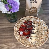 Açai bowl with extra granola 😋 at kb&co in Calgary