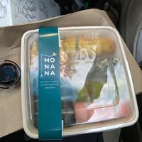 Sushis veganos at MONANA in Montevideo