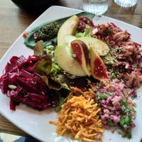 Raw plate of the day at Sol Semilla in Paris