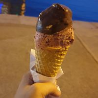 Dark chocolate and forest berry at Rimini in Malinska