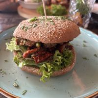 Veganer Burger  at La Casa in Luebbenau