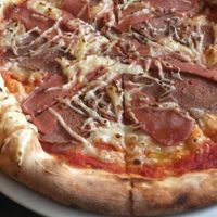 Pizza diavola con baicon extra at Sapori D'Italia in Santa Pola