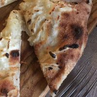 Focaccia con ajo y queso vegano at Sapori D'Italia in Santa Pola