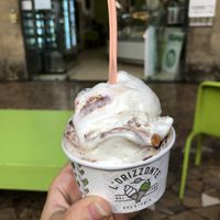 Vanille with Cookie (1 gusto = 2,80€)  at Gelateria L'Orizzonte in Livorno