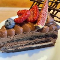 Ljuuuuuuvlig chokladtårta! at Café Zorn in Mora