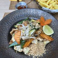 tofu pad thai   at Yoya's Thai Kitchen in Albufeira
