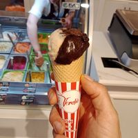 I’d already had a nibble before the photo was taken at Turrones Helados Federico Verdú in Gijon