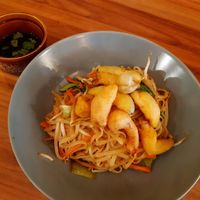 V2: fried vegetables with noodles at Huang's in Mannheim