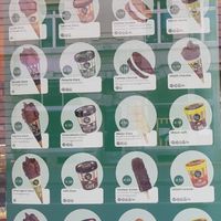 6 kinds of vegan ice ceam plus 2 sorbets, prepackaged at Finkmüller - Klybeck in Basel