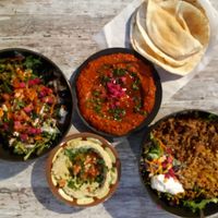 Les plats sont extrêmement copieux en plus! at Sham - Mont Royal in Montreal