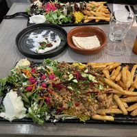 Assiette shawarma. Le labnet n’a pas su attendre la photo … délicieux  #Veganuary at Sham - Mont Royal in Montreal