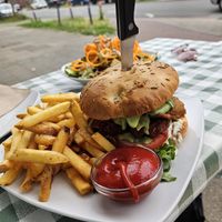 Feta Morgana plus Pommes at Veganbar in Bremen
