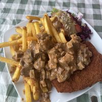 Schnitzelteller  at Veganbar in Bremen