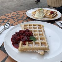 Belgische Waffel mit heißen Kirschen at Kleines Waffelhaus in Luebeck