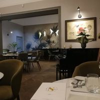 Relaxed setting at Savart in Bucharest
