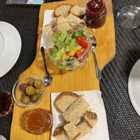 Spicy jam and cinnamon bread   at 3 Pigs in Rhodes