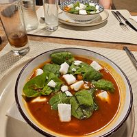 Vegane Riesenbohnen in Tomatensoße at 3 Pigs in Rhodes