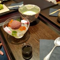 Matacha and anmitsu dessert at Toraya in Paris