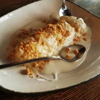 Sticky rice with mango at Comcha Vegan in Berlin