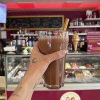 Vegan Milkshake mit Fondant Schoko, Pistazie und Hafermilch   at D' Eisprinza z' Bludaz in Bludenz