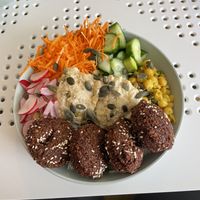 Go green bowl #Veganuary at Tahina Bite in Budapest