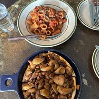 Rigatoni meat sauce and mushroom pizza   at Chez Valerie 셰 발레리 in Seoul