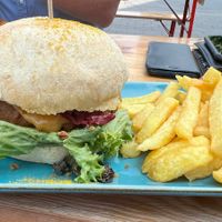 Veganer Burger Pikant. Sehr sehr lecker.  at Curry in Dusseldorf