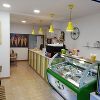 Inside of the shop at Bajo 14 in Finisterre