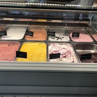 Sehr leckere Sorbets  at Eisbüttel in Hamburg