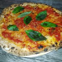 Vegan margherita pizza at La Huerta in Soto De La Marina