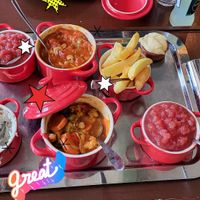 Leckere Eintöpfe mit verschiedenen Beilagen at Stoof in Sneek