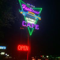 Neon sign outside at Ye Ole Fashioned in Summerville