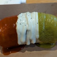 Chorizo Burrito

$16

Spanish rice, refried beans, guac, pico de gallo, smothered with salsa & sour cream at Jajaja Mexicana - Hudson Yards in New York City