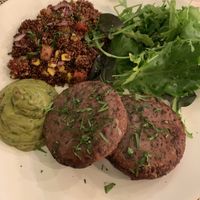 Hambúrguer de feijão preto  at Local - Alvalade in Lisbon